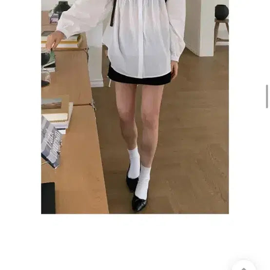 [BUNJANG] Blemto Balloon Frill Blouse / 블렘토 벌룬 프릴 블라우스