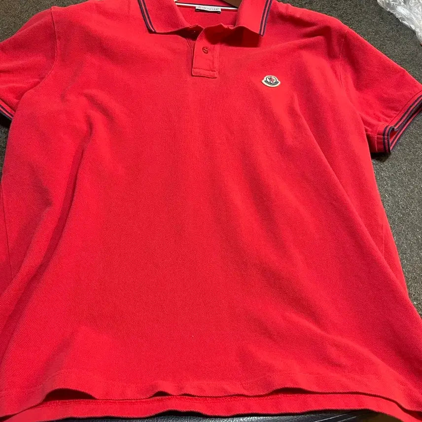 [SOLD OUT] 몽클레어 레드 피케 반팔 폴로티