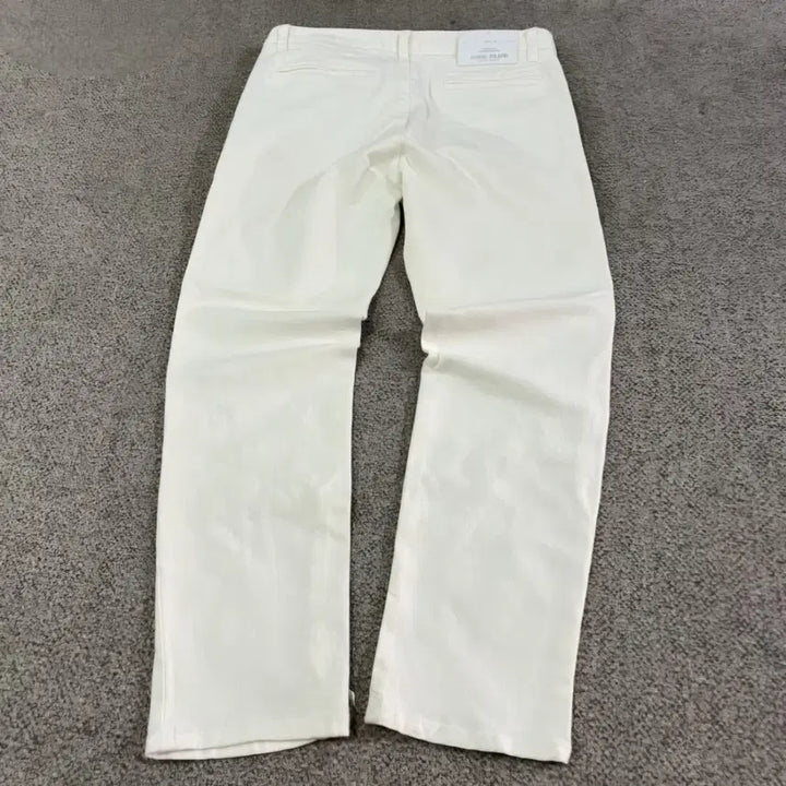 [SOLD OUT] (L) 스톤아일랜드 화이트 면바지 / 32인치