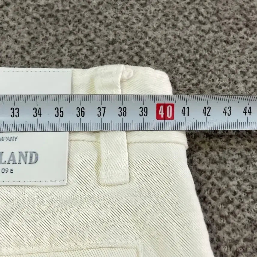 [SOLD OUT] (L) 스톤아일랜드 화이트 면바지 / 32인치