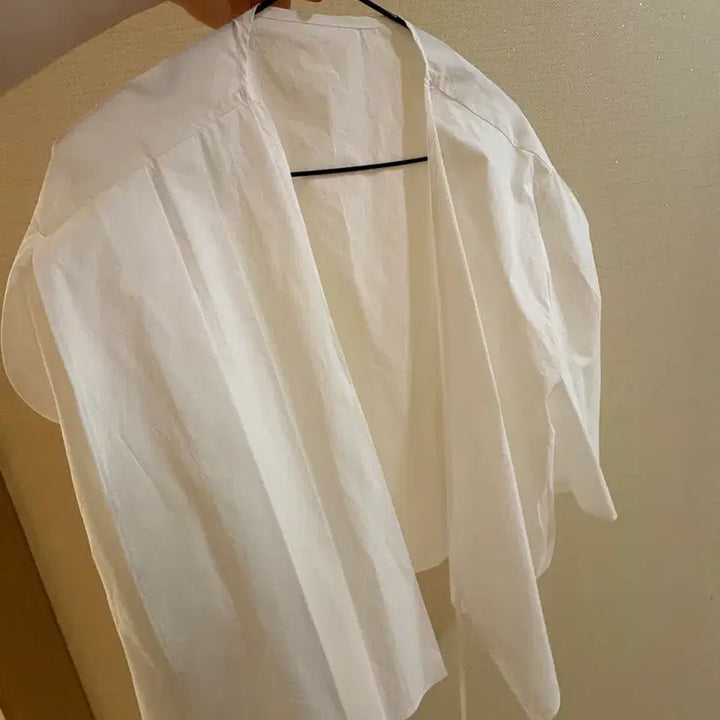 [BUNJANG] J. Chung White Wrap Blouse / 제이청블라우스