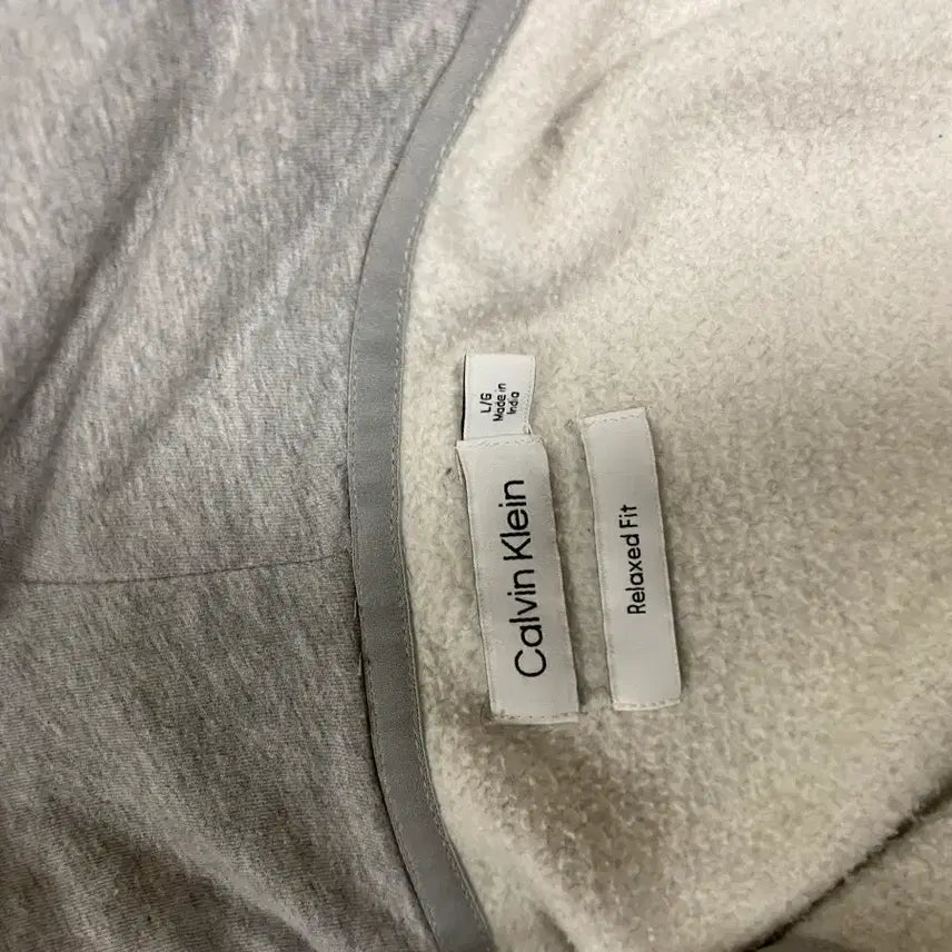 [SOLD OUT] 캘빈클라인 후드집업 그레이 L