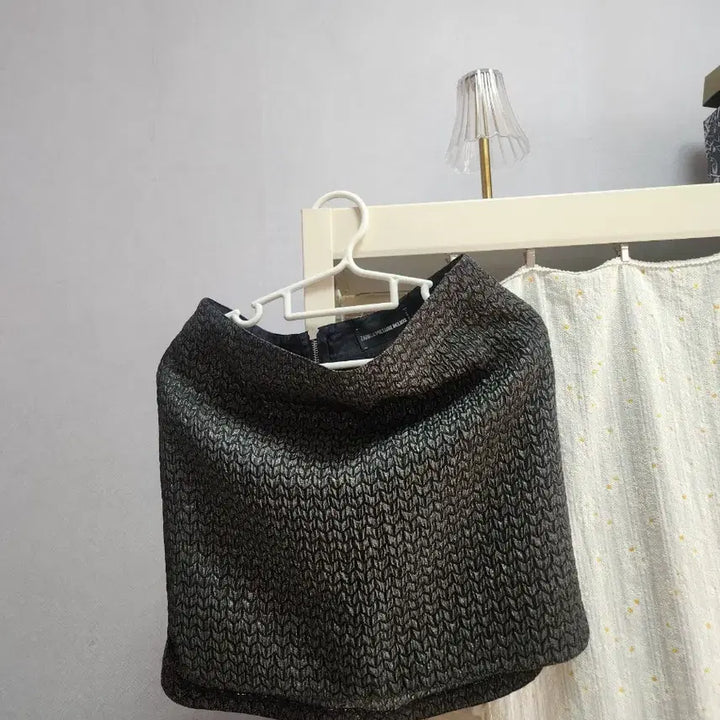 [BUNJANG] Zadig &amp; Voltaire Glitter Skirt / 쟈딕앤볼테르  70