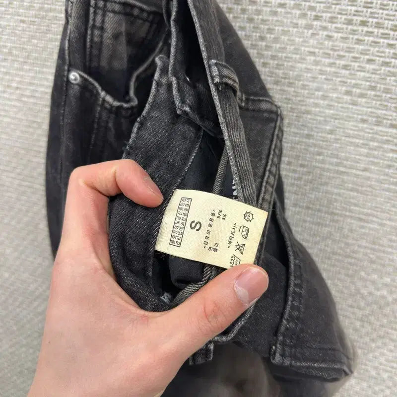 [SOLD OUT] 빈티지 워싱 흑청바지 S M14602