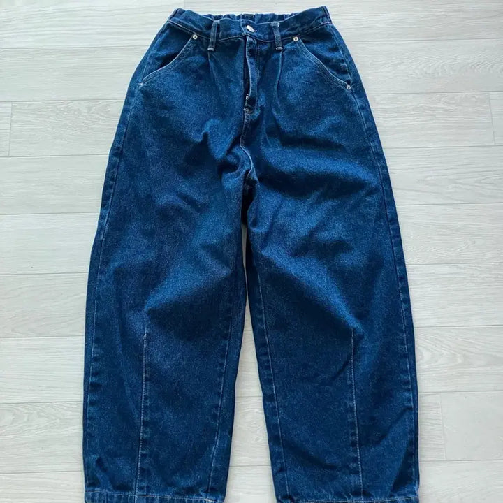 [SOLD OUT] 바이주베리 와이드 진청 여자 밴딩바지