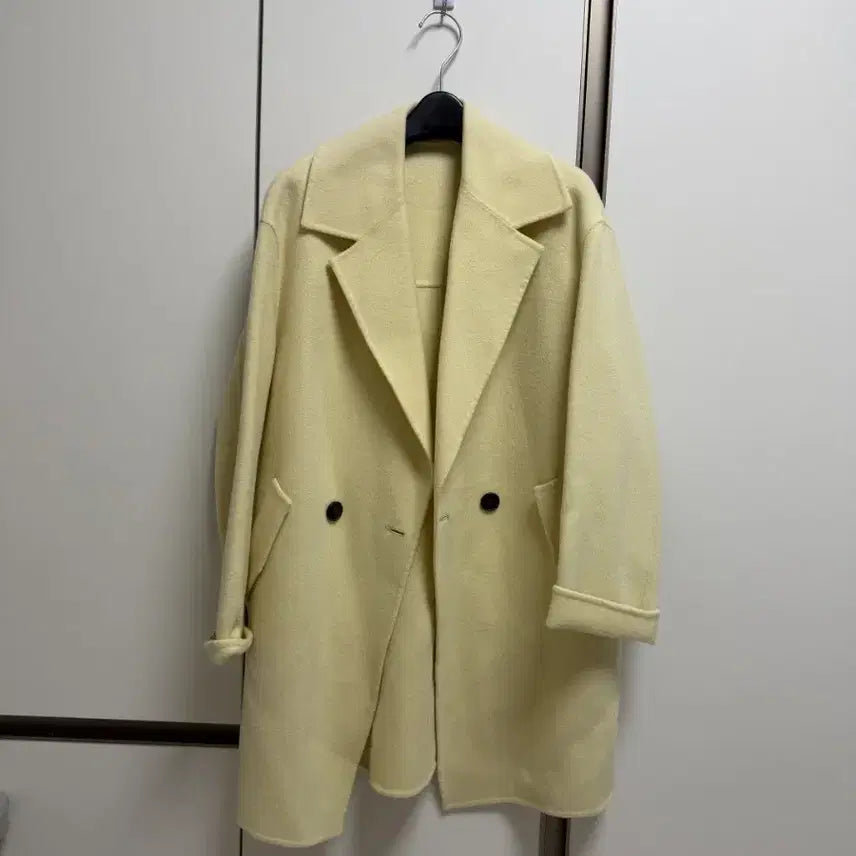 [SOLD OUT] [사놓고보관만한 새제품무방]정가 30만원대 백화점코트 씨씨콜렉트 정품 루