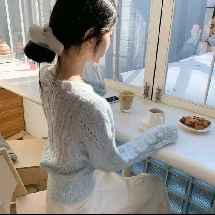 [BUNJANG] Jennio Sophie Cable V-Neck Knit Sweater / 제니오 소피 케이블 브이 니트 (베이비블루)