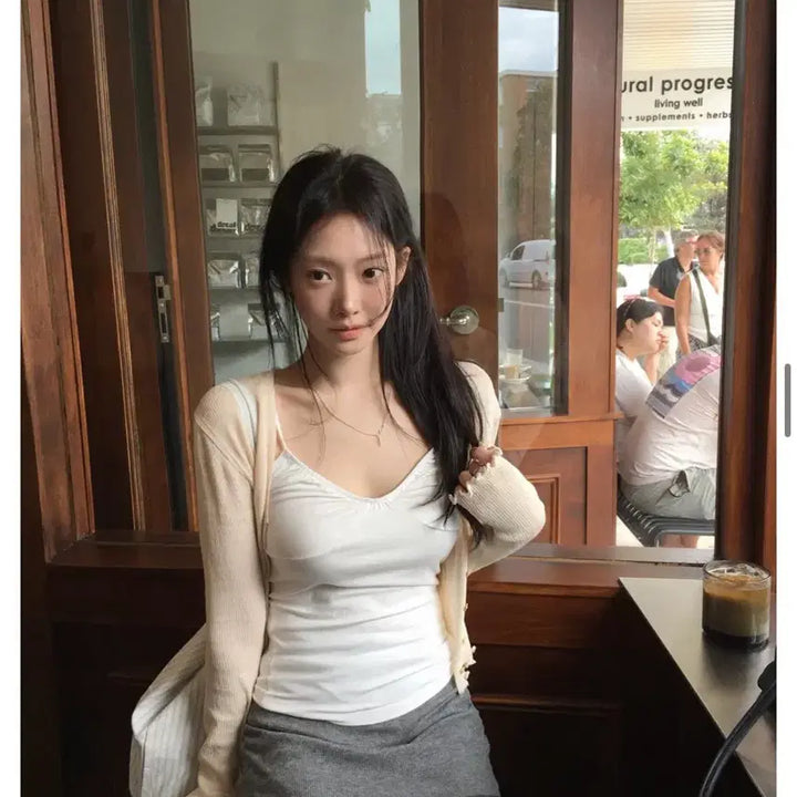 [SOLD OUT] 리즈 클린 셔링 슬리브리스 Clean shirring sleeveless