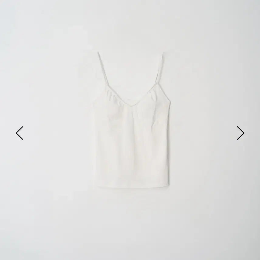 [SOLD OUT] 리즈 클린 셔링 슬리브리스 Clean shirring sleeveless