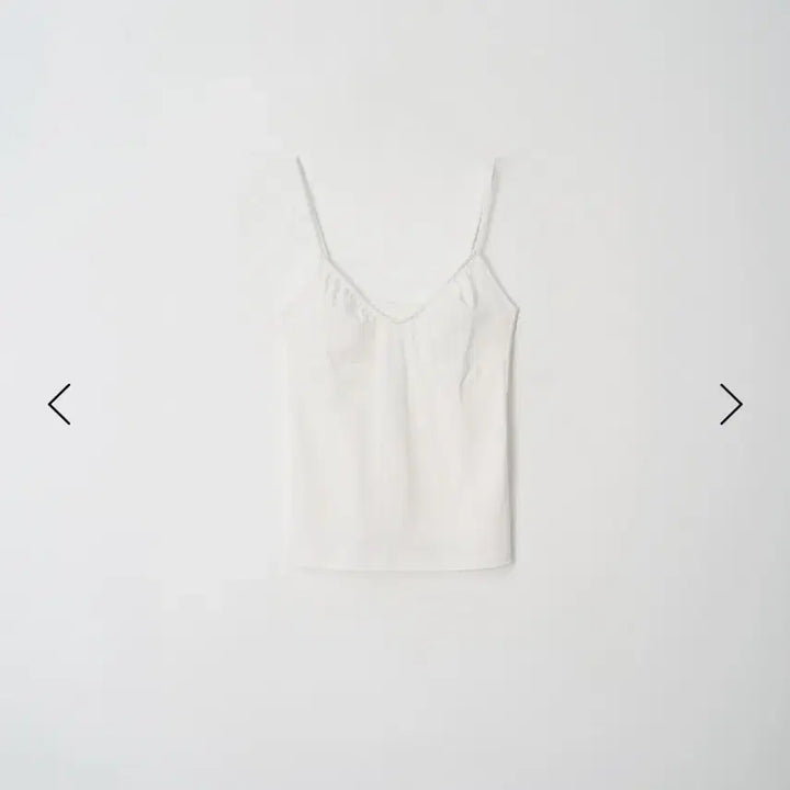 [SOLD OUT] 리즈 클린 셔링 슬리브리스 Clean shirring sleeveless