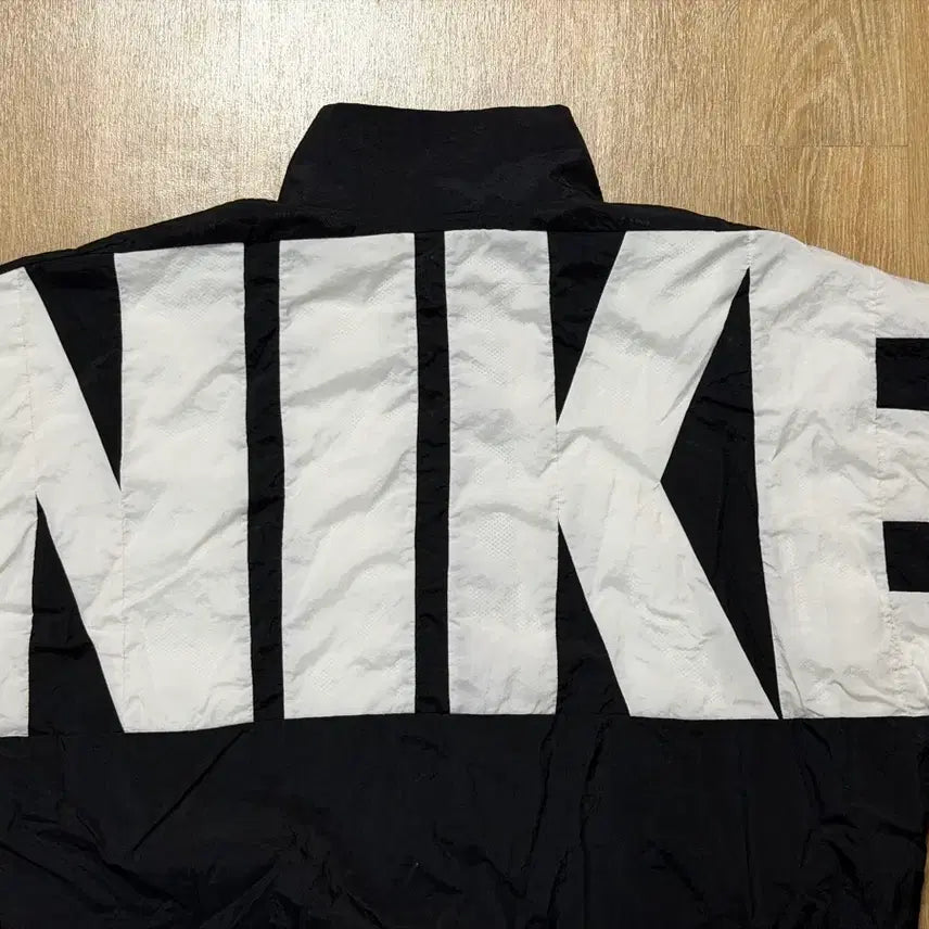 [SOLD OUT] 나이키 바람막이 XL