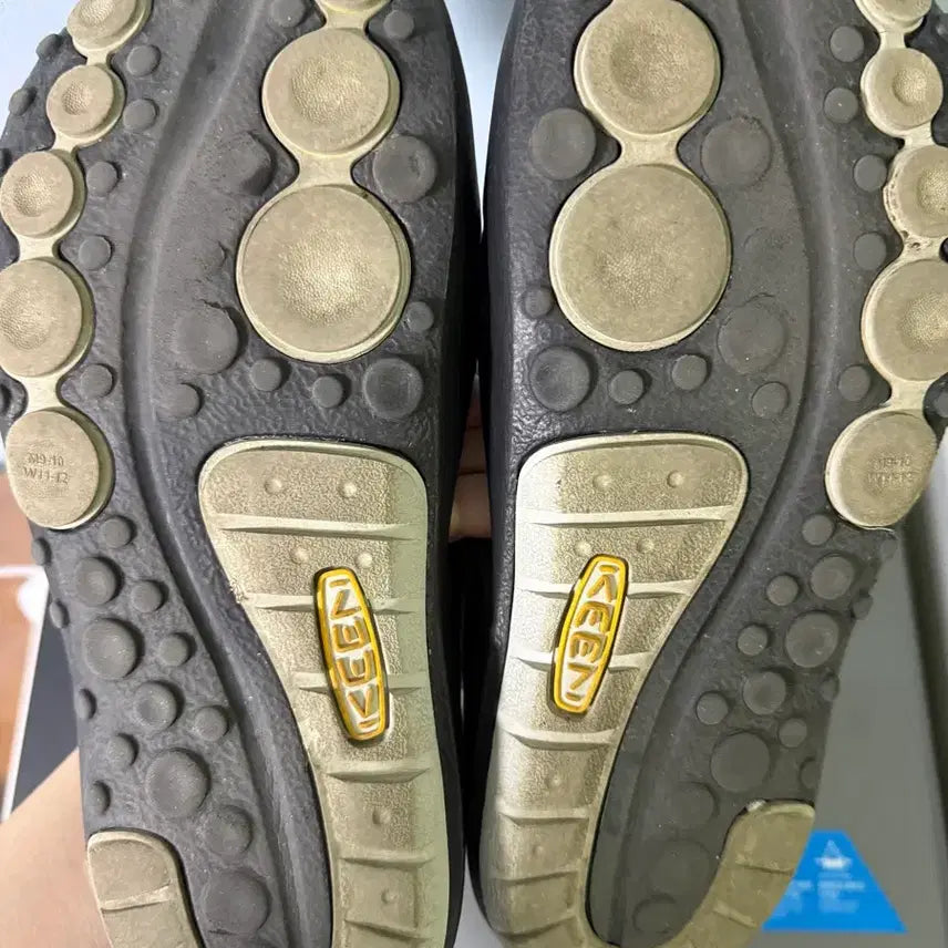 [SOLD OUT] 킨 샨티 슬라이드 Black 270mm