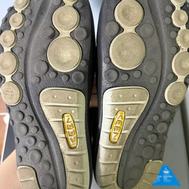 [SOLD OUT] 킨 샨티 슬라이드 Black 270mm