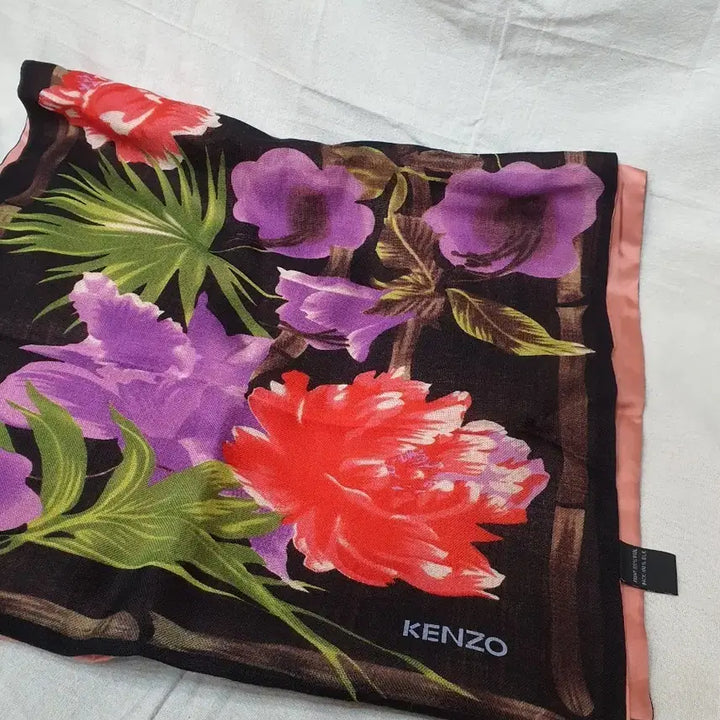 [BUNJANG] KENZO Flower Pattern Silk Scarf / KENZO 겐조 플라워 패턴 스카프 실크
