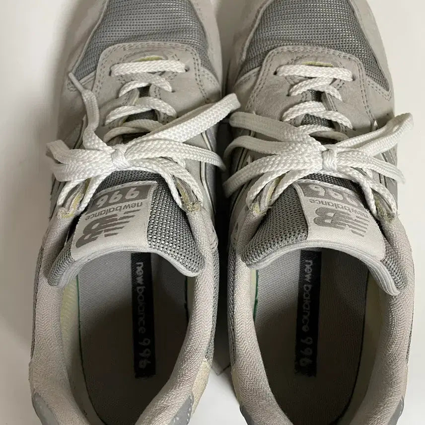 [BUNJANG] New Balance 996 Gray Sneakers / (275) 뉴발란스 996 그레이