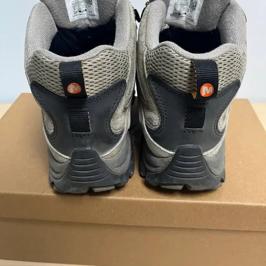[SOLD OUT] 머렐 남성 모압 3 미드 고어텍스 트레킹화 M25A1-MMG003