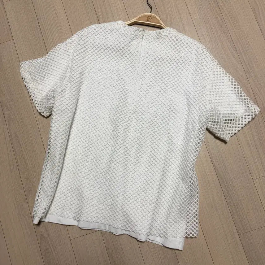 [BUNJANG] 한섬 랑방컬렉션LANVIN 튤 레이어드티셔츠 시스루블라우스메쉬매쉬망사반팔 / 한섬 랑방컬렉션LANVIN 튤 레이어드티셔츠 시스루블라우스메쉬매쉬망사반팔