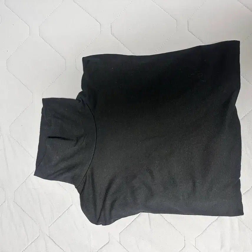 [BUNJANG] DIVEIN Turtleneck Black 2 Size / DIVEIN 다이브인 터틀넥 블랙 2사이즈 약100