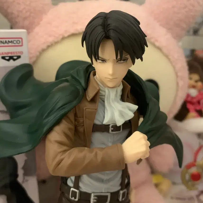 [BUNJANG] Attack on Titan Levi Grandista Figure / 진격의거인 리바이 피규어 그란디스타