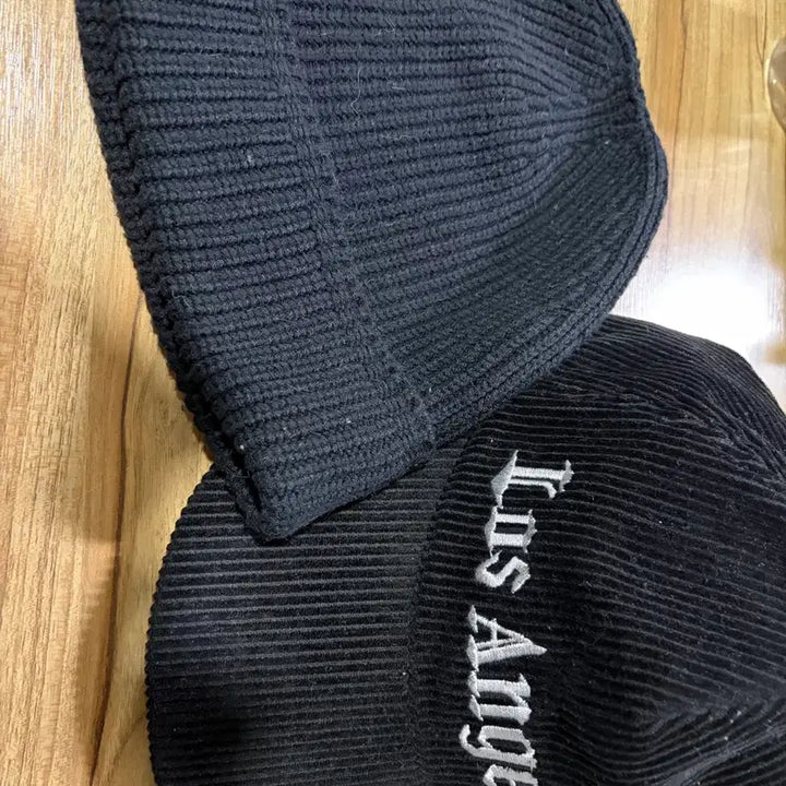 [BUNJANG] Donut Revenge Corduroy Cap Essence Room Beanie / 도넛리벤지 la 코듀로이캡 에센스룸 굿즈비니