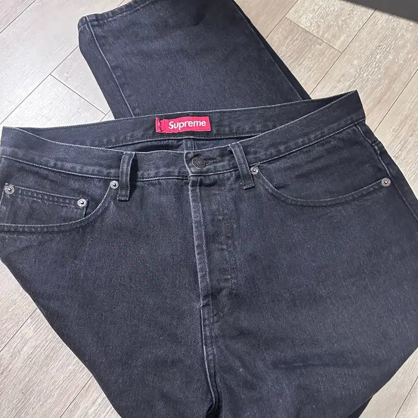 [BUNJANG] Supreme Regular Jeans 32 / 슈프림 레귤러진 32 새상품 26SS