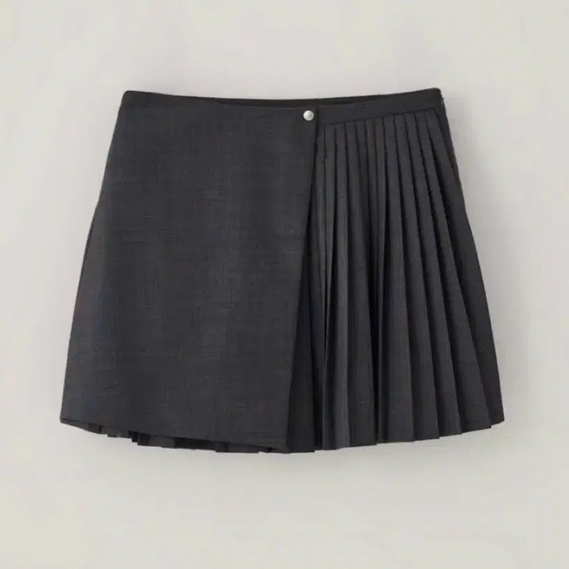[BUNJANG] TANNAT Layered Pleated Fold Mini Skirt / 타낫 레이어드 플리츠 폴드 스커트