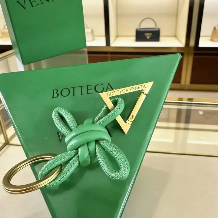 [BUNJANG] Bottega Veneta Green Knotted Keyring / 보테가베네타 그린 매듭 키링