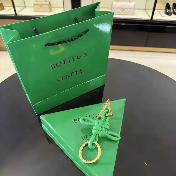 [BUNJANG] Bottega Veneta Green Knotted Keyring / 보테가베네타 그린 매듭 키링