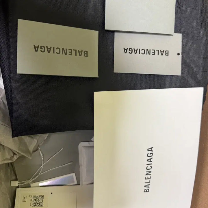 [BUNJANG] Balenciaga 3XL Light Beige Sneakers / [43] 발렌시아가 3XL 에그쉘(라이트베이지)