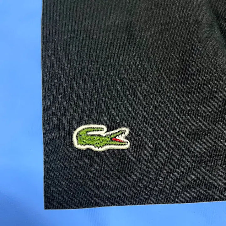 [BUNJANG] Lacoste Black T-Shirt with Sky Blue Print / 라코스테 블랙 반팔 티셔츠 프린팅