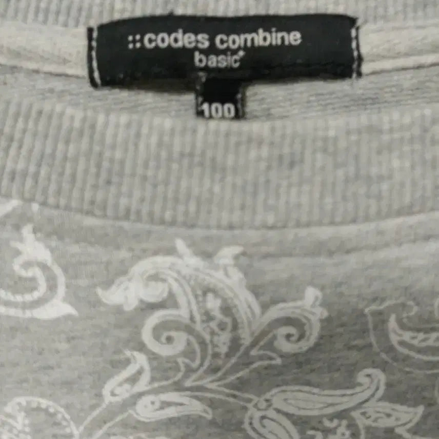 [BUNJANG] Codes Combine Paisley Sweatshirt (Size 100) / 코데즈컴바인 페이즐리 맨투맨 (100사이즈)