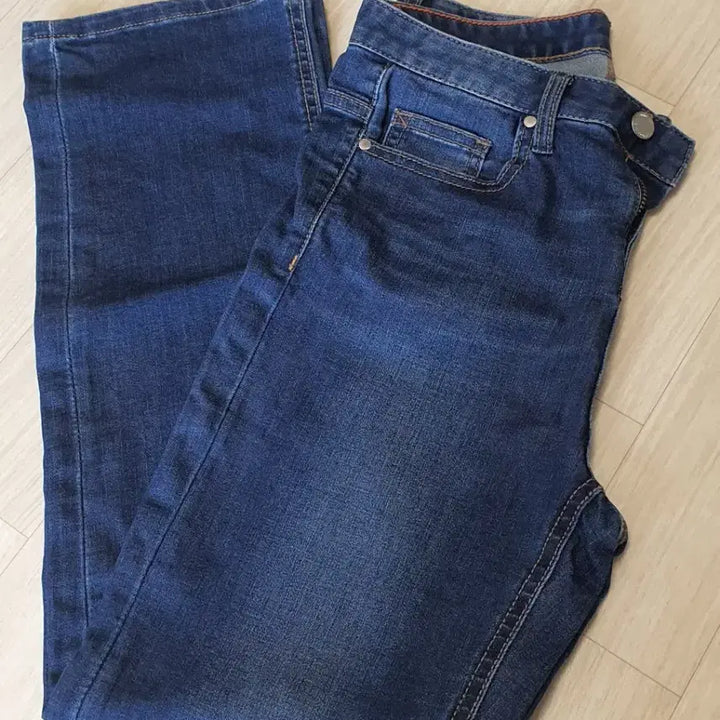[BUNJANG] WHO.A.U Straight Fit Jeans / 후아유 청바지