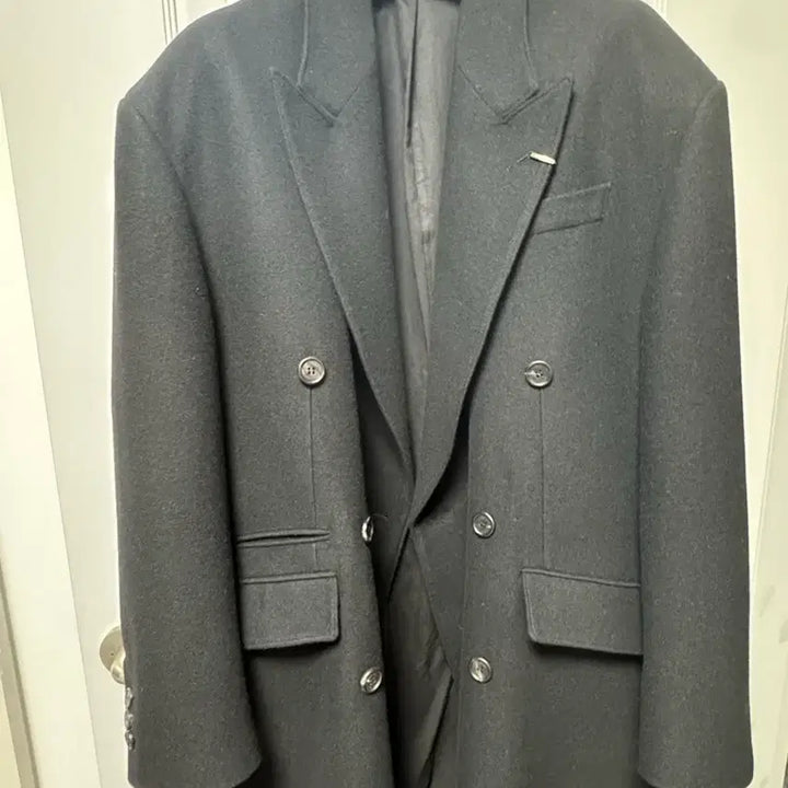 [BUNJANG] Songzio 25FW Double-Breasted Long Coat Black / 25fw 송지오 코트
