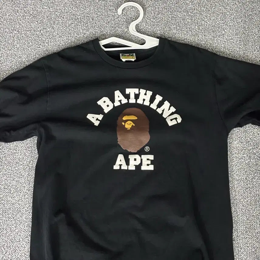 [BUNJANG] Bape Black Logo Short Sleeve T-Shirt (L) / 베이프 티셔츠 L