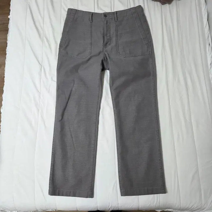[BUNJANG] Pottery Back Satin Slim Straight Fatigue Pants Gray Khaki / 포터리 백사틴 슬림 스트레이트 퍼티그 팬츠 2 그레이 카키 / 바지 워크