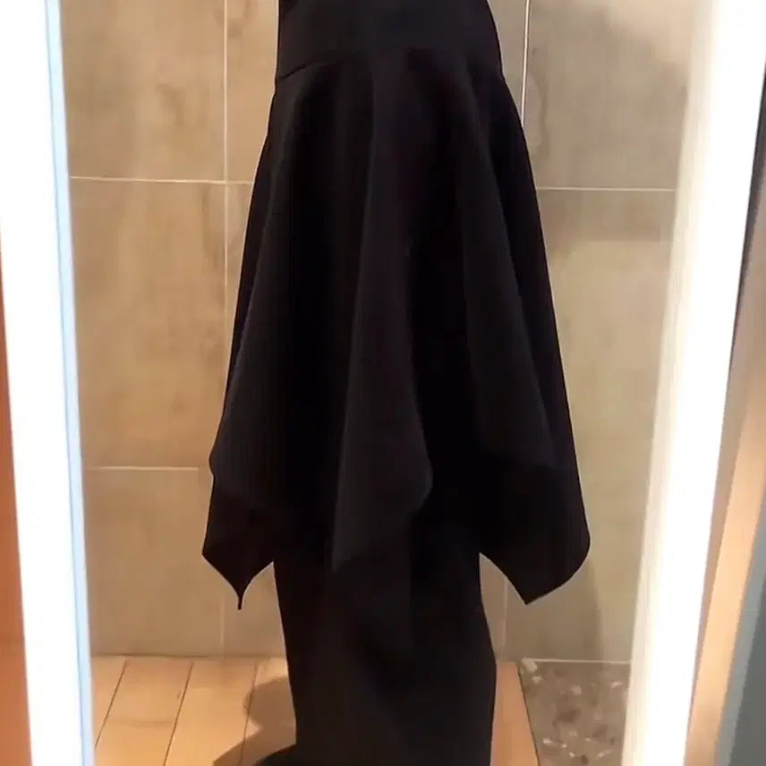 [BUNJANG] LIVING NINE Layered Asymmetrical Skirt / 리빈나인 레이어드 언발스커트