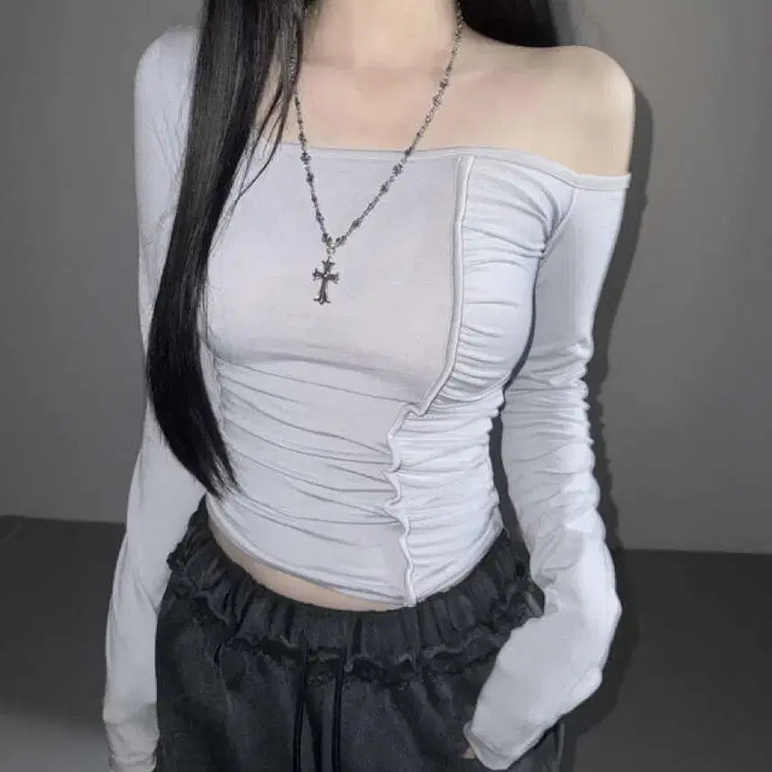 [BUNJANG] 오프셋 원숄더 배색 셔링티 티셔츠 지그재그 에이블리 긴팔티 / 오프셋 원숄더 배색 셔링티 티셔츠 지그재그 에이블리 긴팔티