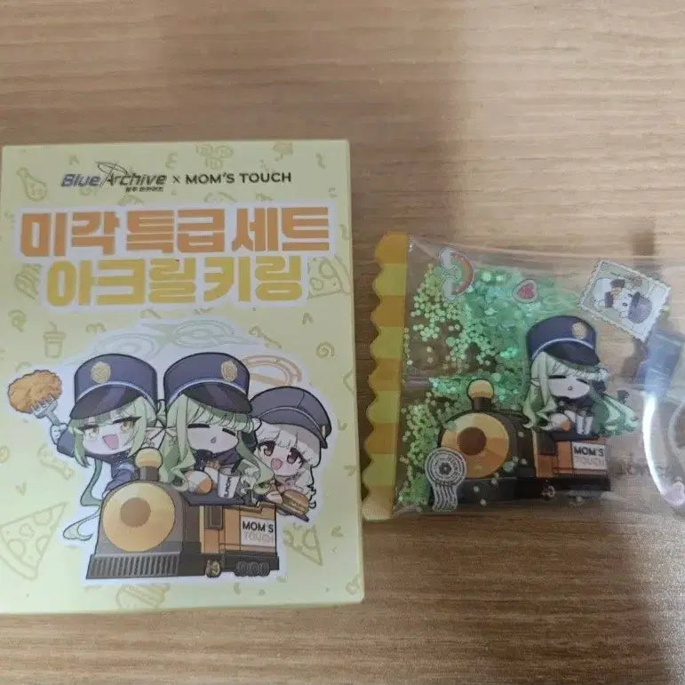[SOLD OUT] 블루아카이브 맘스터치 아크릴 히카리 키링 팝니다