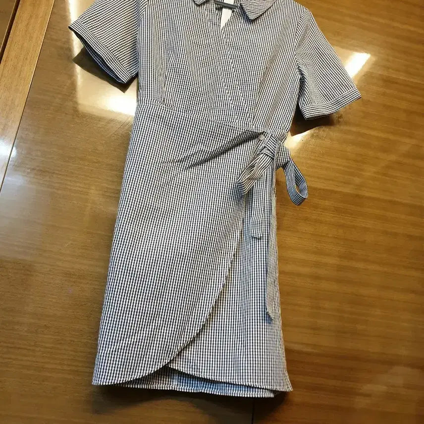 [BUNJANG] Clovis Check Pattern Wrap Dress / 클로비스 체크 패턴 랩 원피스