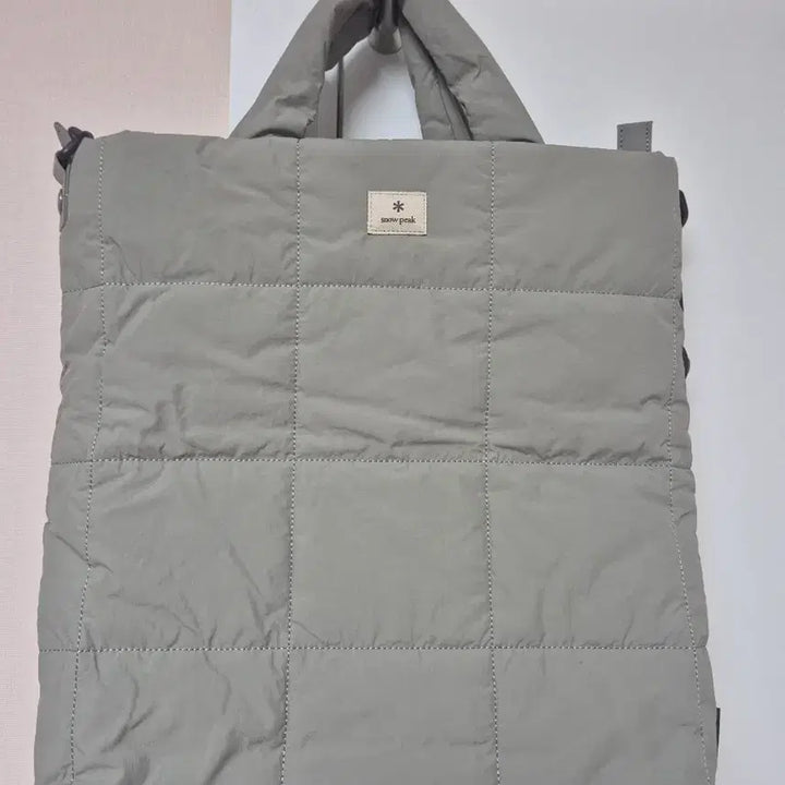 [BUNJANG] Snowpeak Quilted Tote and Shoulder Bag / 스노우피크 퀼팅 토트백 겸 숄더백 크로스백 패딩백