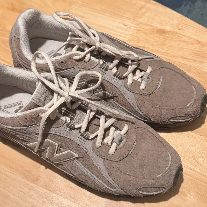 [BUNJANG] New Balance 204L Mushroom Sneakers / [270]뉴발란스 204L 머쉬룸