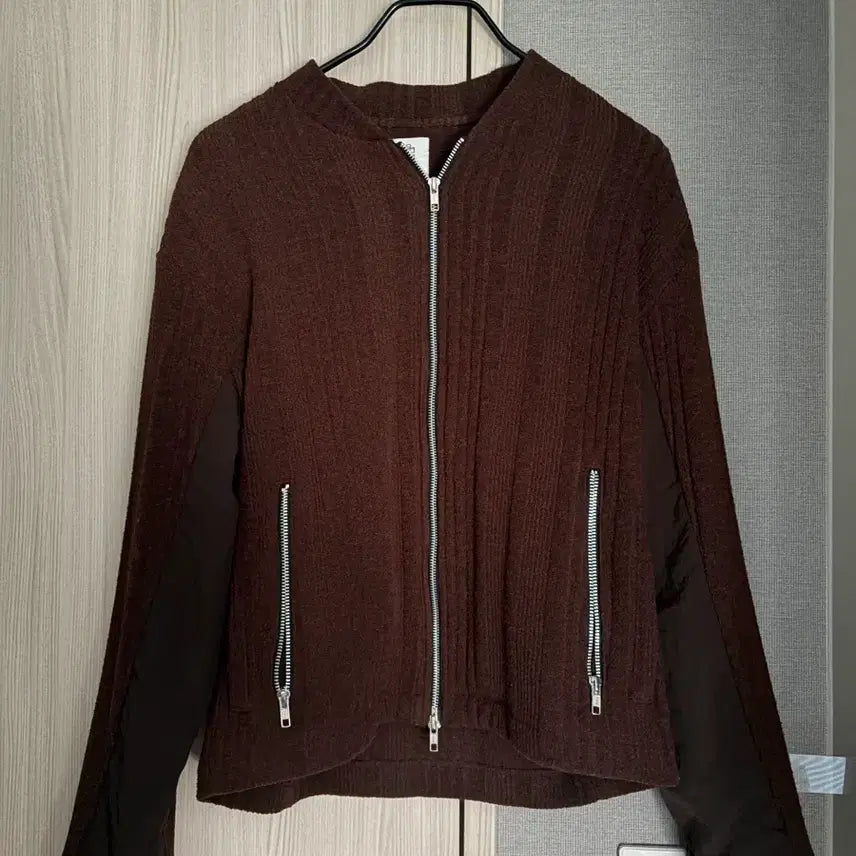 [SOLD OUT] [4] 폴리테루 니트집 블루종 브라운