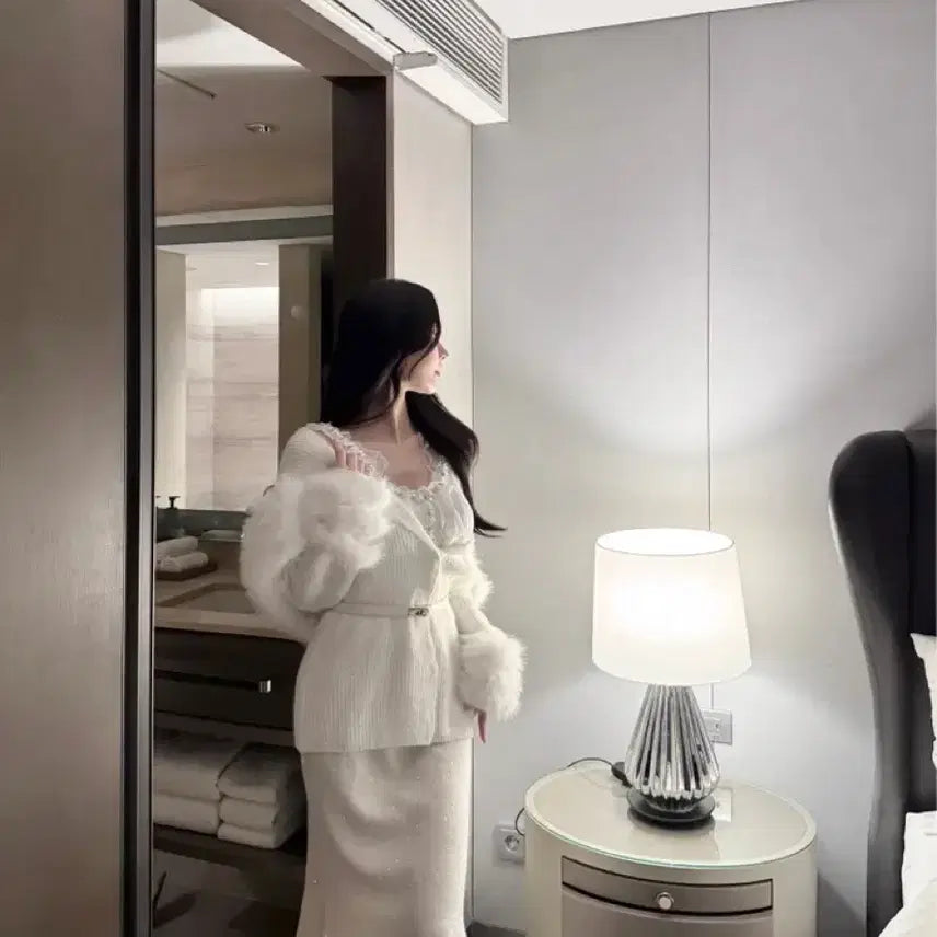 [BUNJANG] Lamielose Snow Sequin Faux Fur Cardigan / 에이블리 라멜로즈 - 스노우 시퀸 폭스퍼가디건