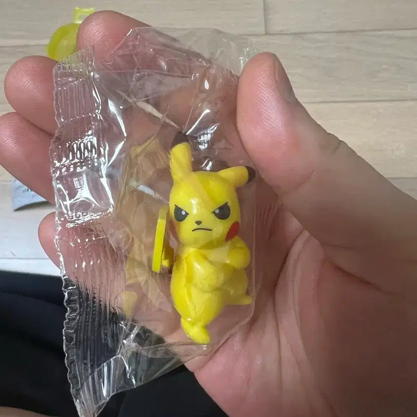 [BUNJANG] Takara Tomy Pikachu Gacha Figure / 타카라토미 포켓몬 피카츄 가챠 피규어
