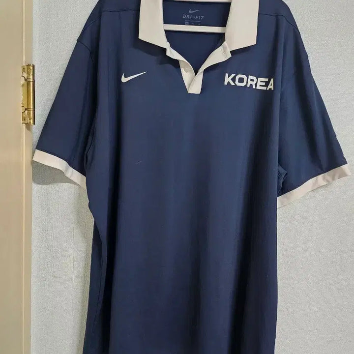 [BUNJANG] Nike Spun Collar Short Sleeve T-shirt 110 / 나이키 스판 카라 반팔 티셔츠 110