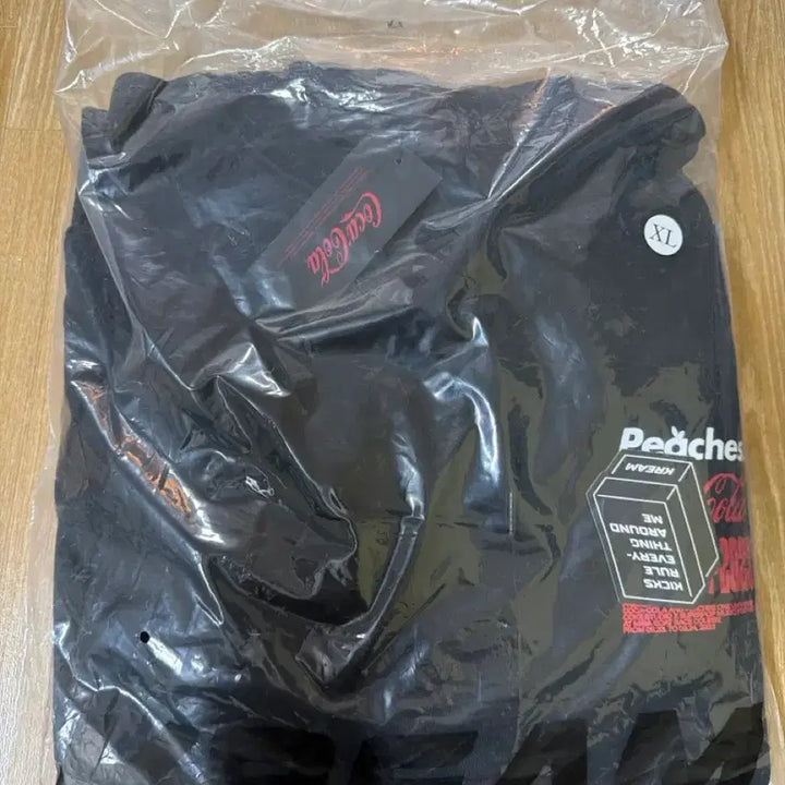 [SOLD OUT] 피치스 코카콜라 후드