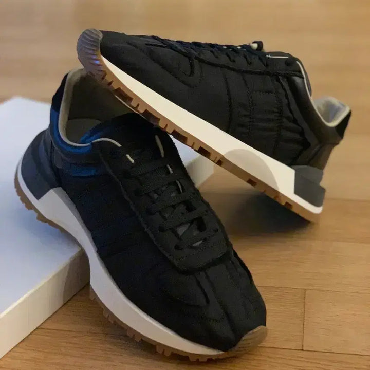 [BUNJANG] Maison Margiela Runner Evolution Sneakers Black (Sealed) / 메종마르지엘라 러너 에볼루션 스니커즈 블랙 (미개봉)
