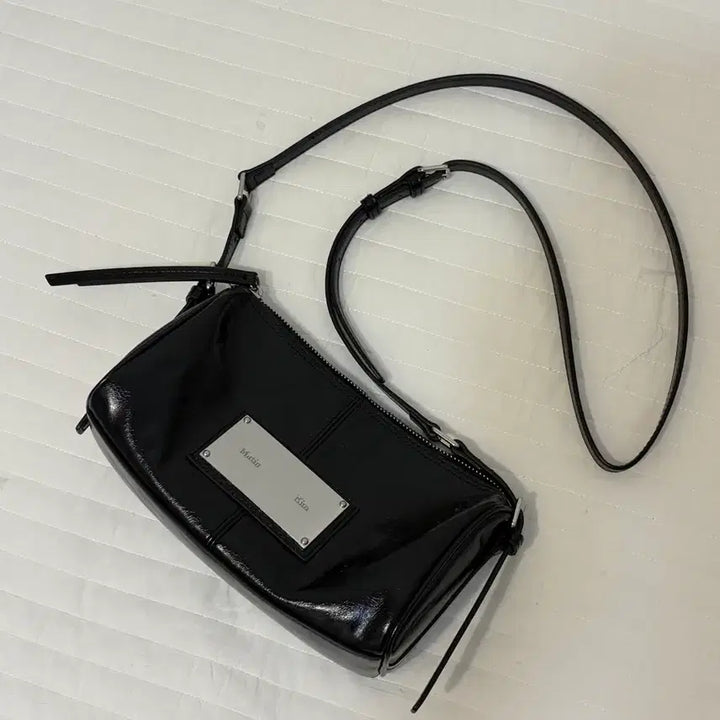 [BUNJANG] Matinkim Buckle Strap Two-Way Mini Crossbody Bag / 마뗑킴 버클 스트랩 투웨이 미니 크로스백