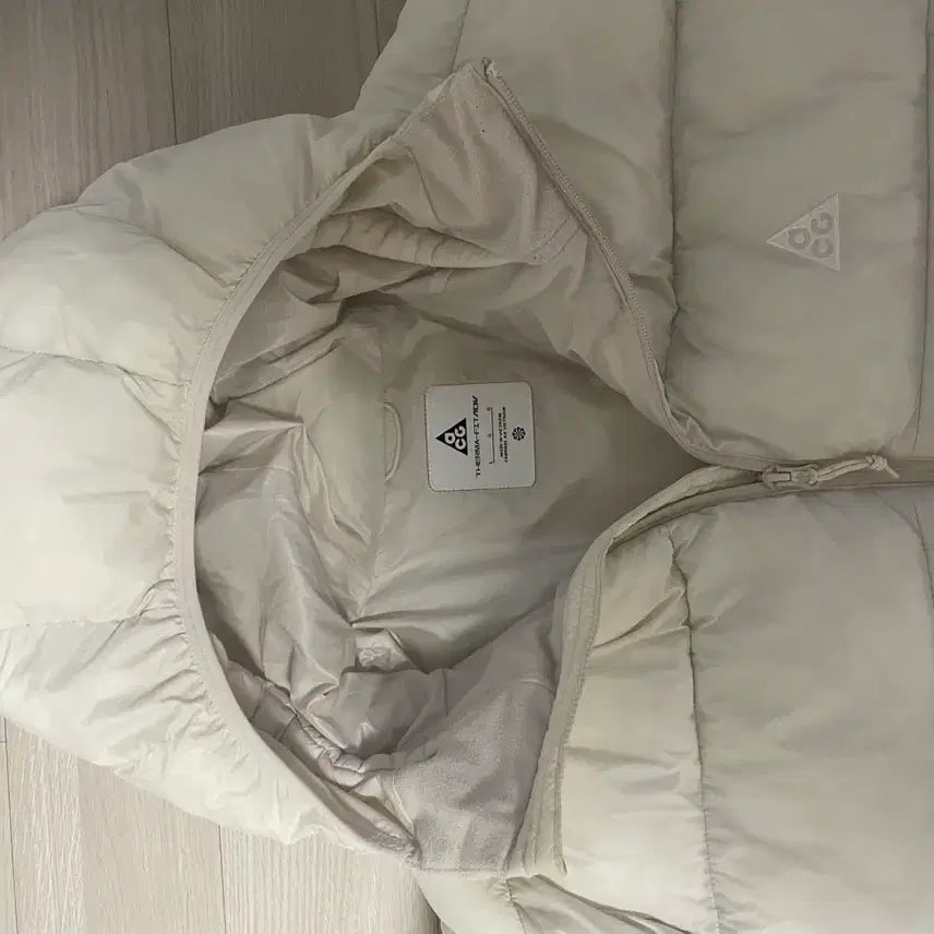 [BUNJANG] 나이키 ACG 화이트 패딩 자켓 L / 나이키 ACG 화이트 패딩 자켓 L
