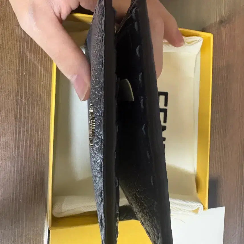 [BUNJANG] Fendi Selleria Bifold Wallet / 펜디 셀러리아 반지갑